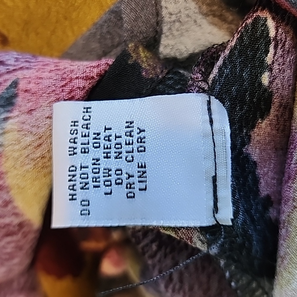 Printed Button-Front Blouse - Multi Color - Picture 9 of 9